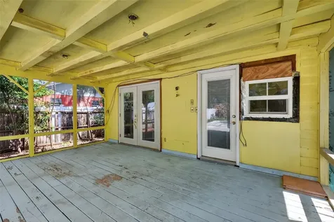 339 N Clayton Street Mount Dora FL 32757