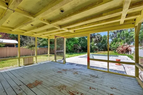 339 N Clayton Street Mount Dora FL 32757