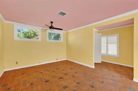 339 N Clayton Street Mount Dora FL 32757