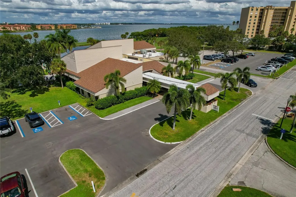 2616 Cove Cay Drive Clearwater FL 33760