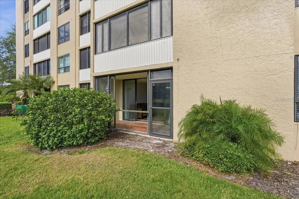 2616 Cove Cay Drive Clearwater FL 33760