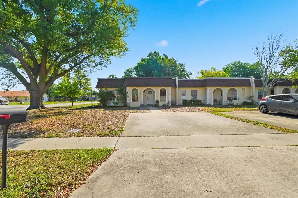 9993 86th Street Seminole FL 33777
