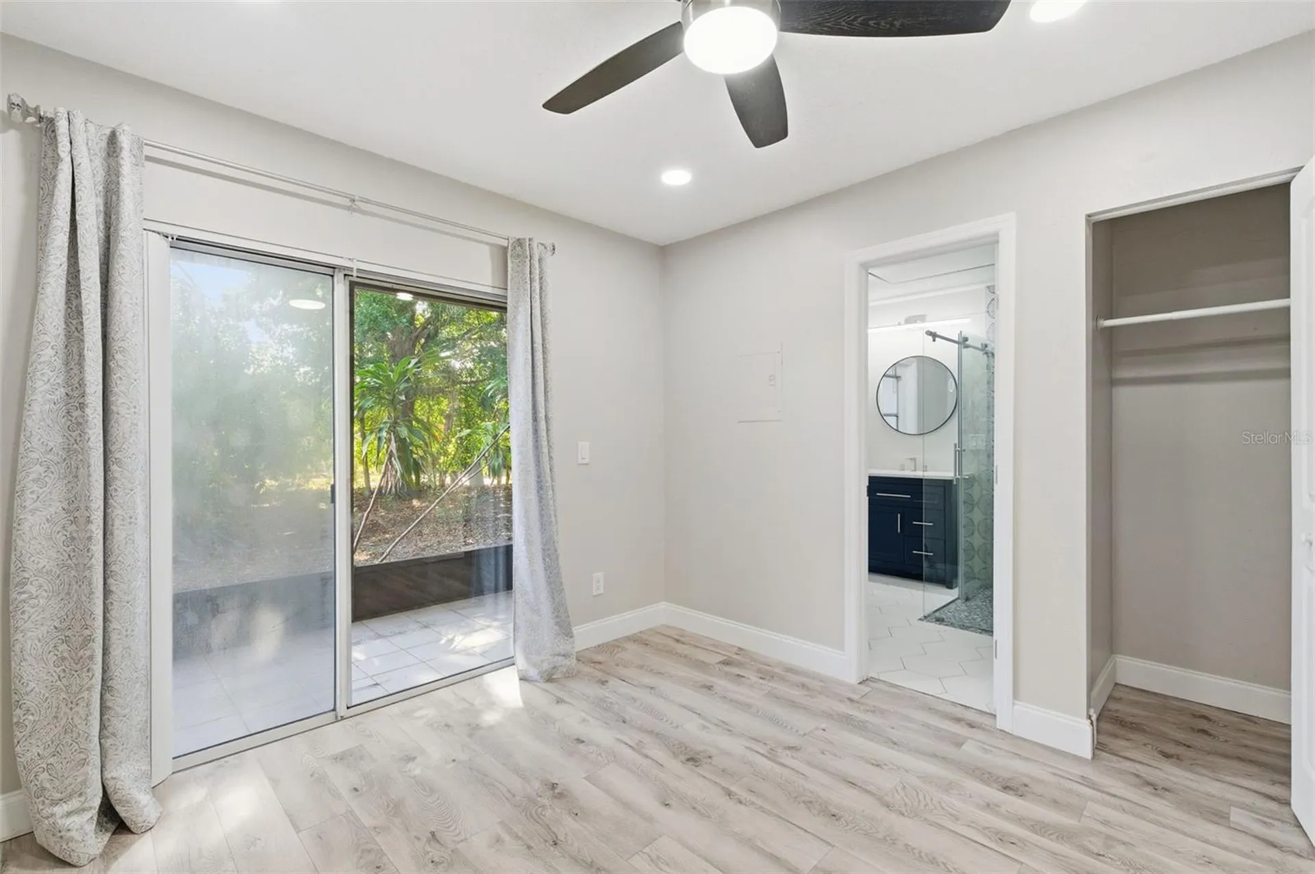 9993 86th Street Seminole FL 33777