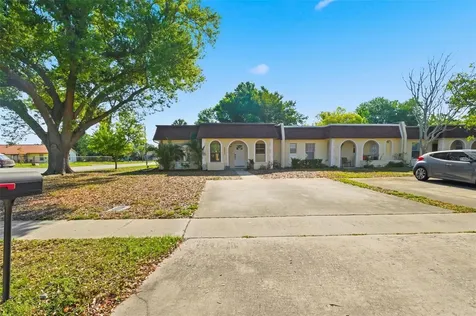 9993 86th Street Seminole FL 33777