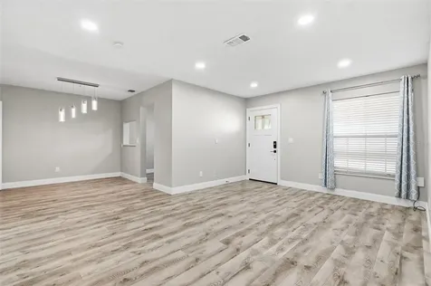 9993 86th Street Seminole FL 33777