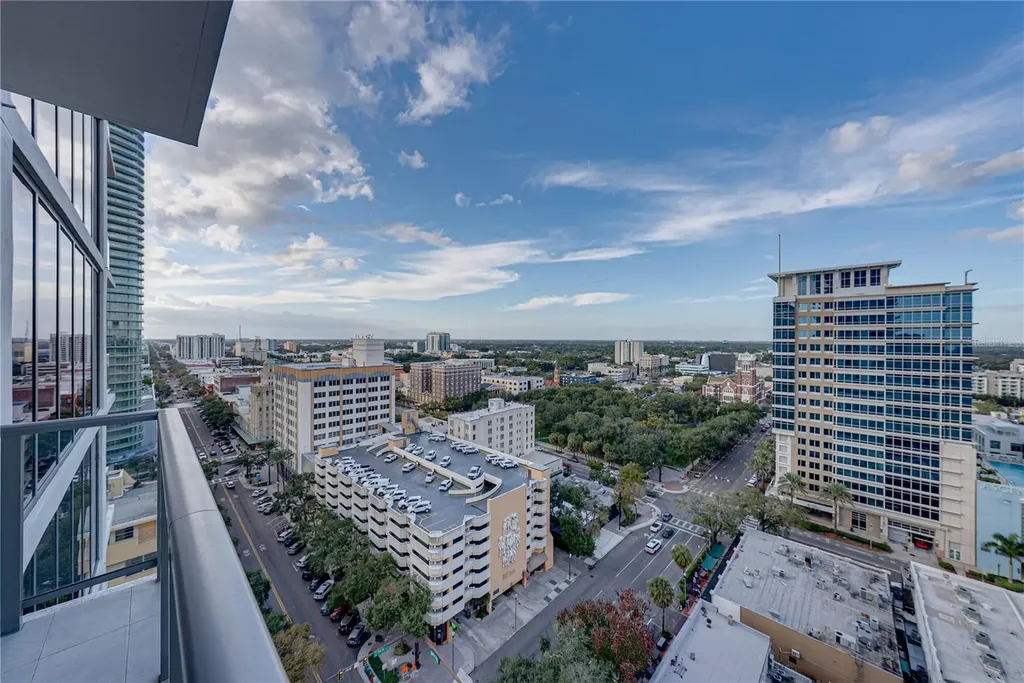 275 1st Avenue S St Petersburg FL 33701
