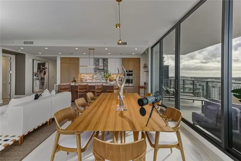 275 1st Avenue S St Petersburg FL 33701