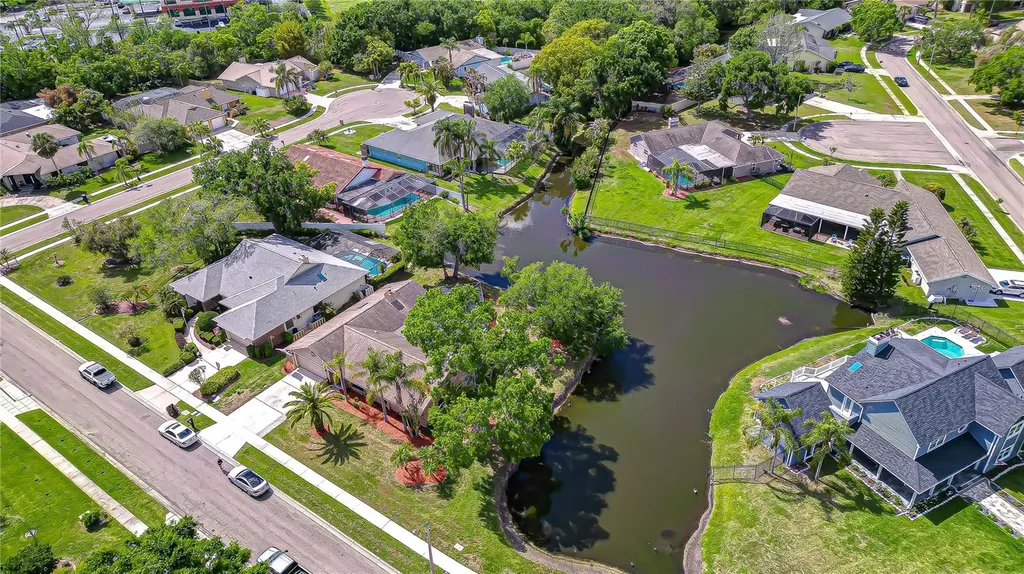 20 Fernbrook Road Oldsmar FL 34677