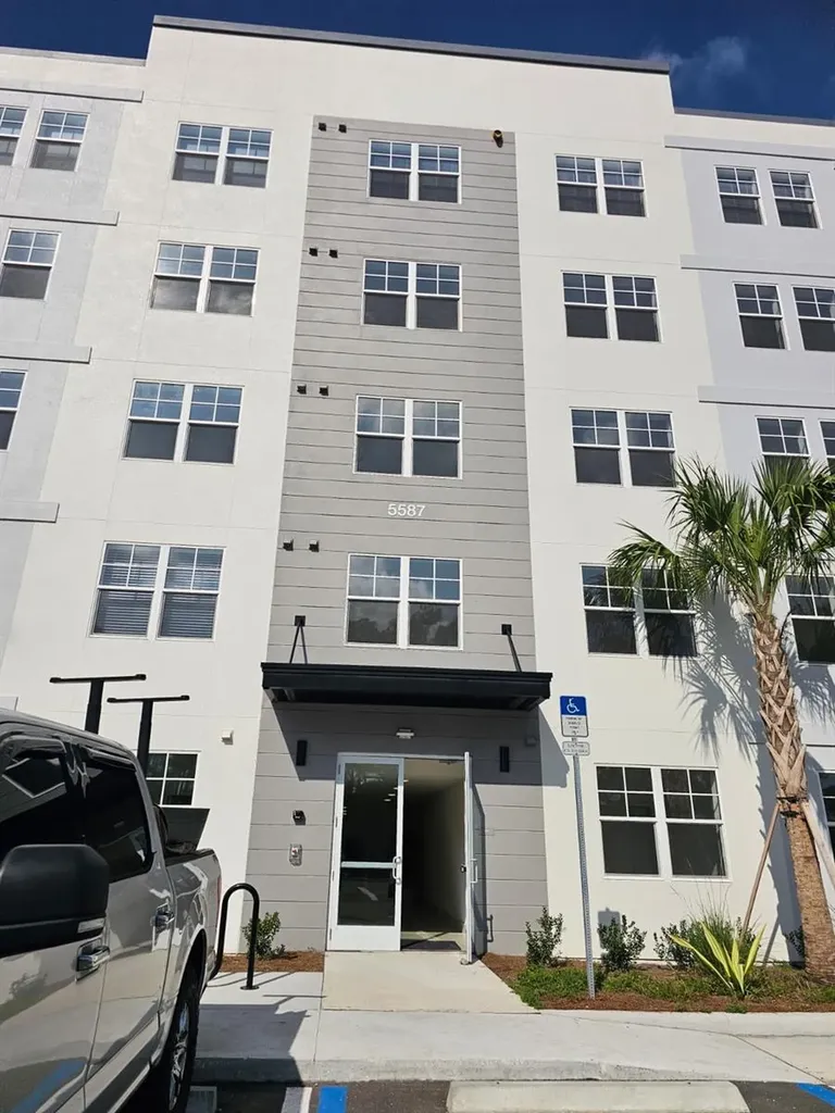 5587 Millenia Park Boulevard Orlando FL 32839