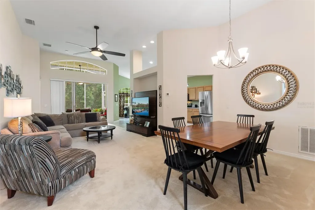 612 Vista Oaks Way Davenport FL 33837