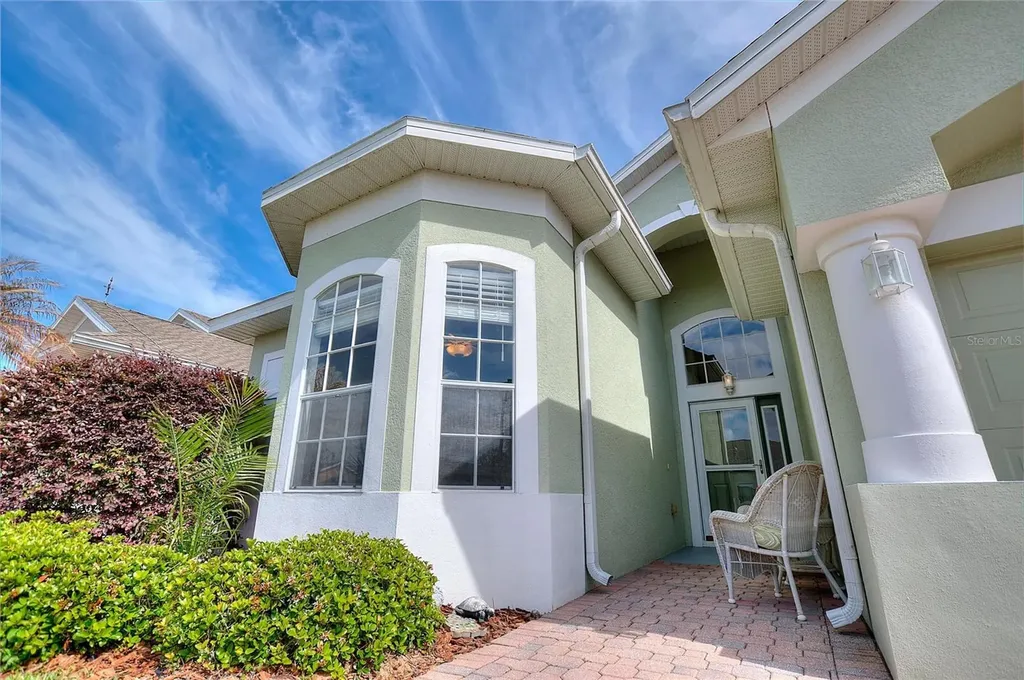 612 Vista Oaks Way Davenport FL 33837