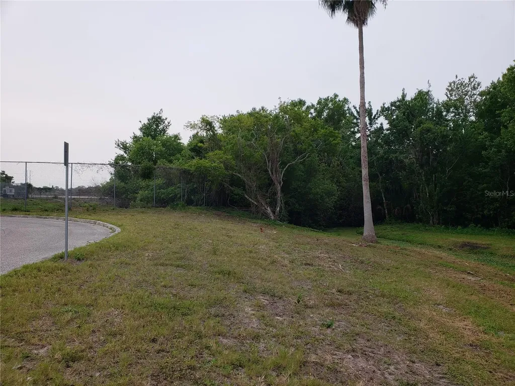 Grosse Avenue Tarpon Springs FL 34689