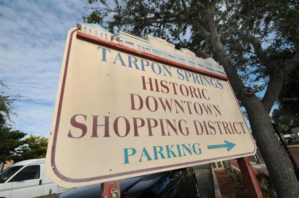 Grosse Avenue Tarpon Springs FL 34689