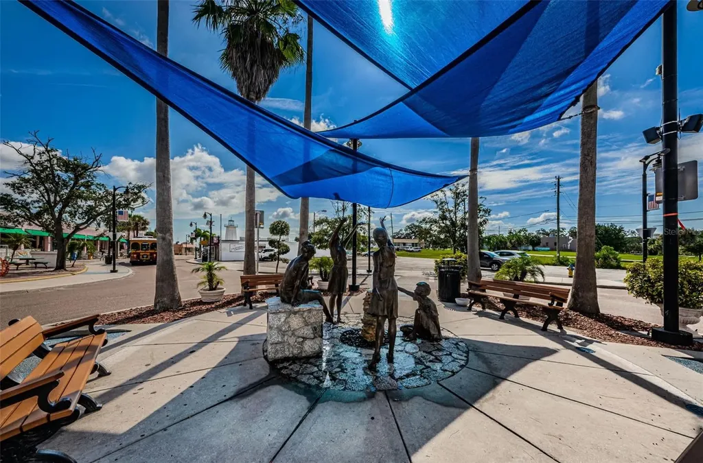 Grosse Avenue Tarpon Springs FL 34689
