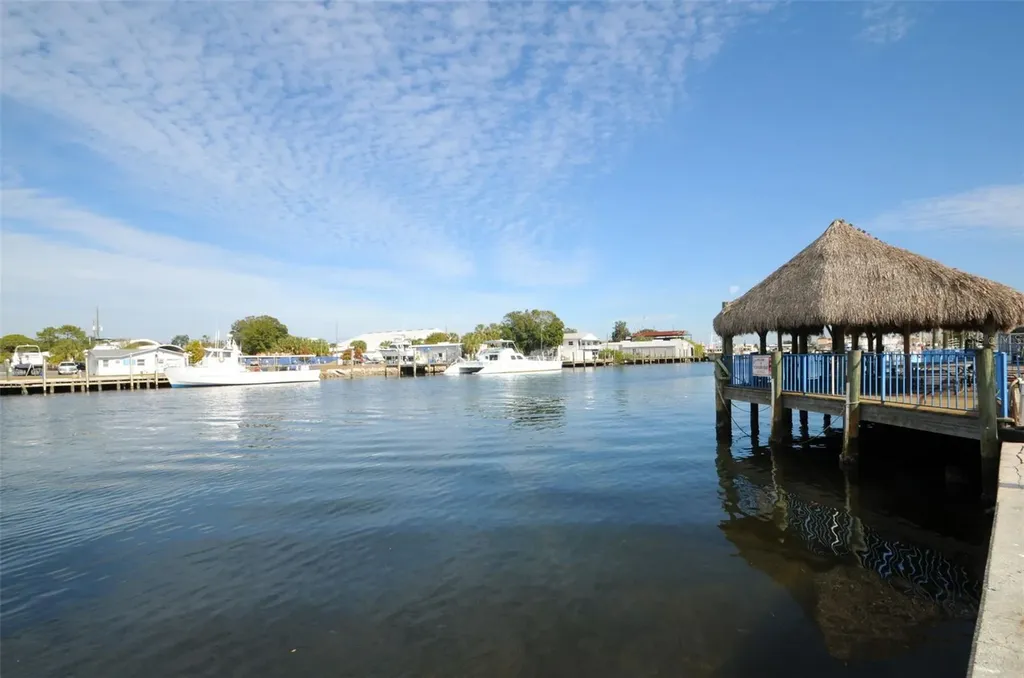 Grosse Avenue Tarpon Springs FL 34689