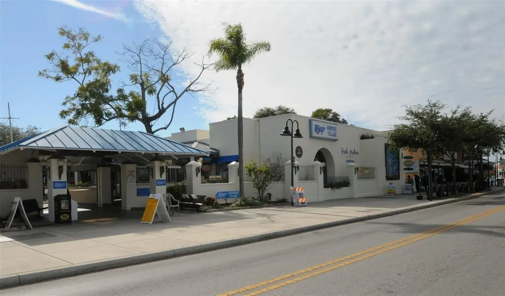 Grosse Avenue Tarpon Springs FL 34689