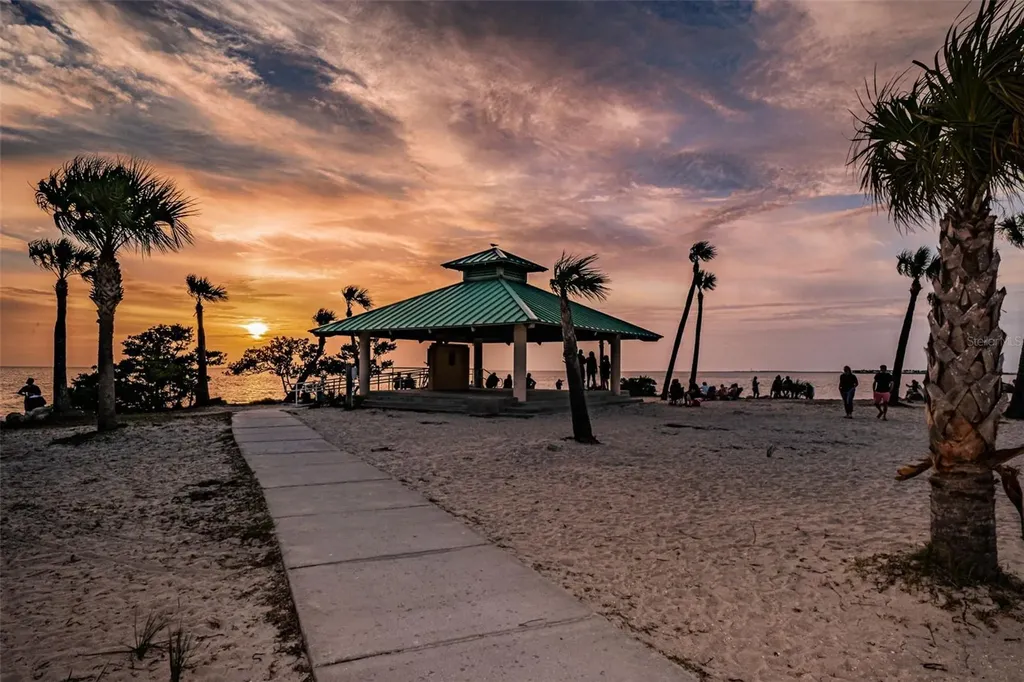 Grosse Avenue Tarpon Springs FL 34689