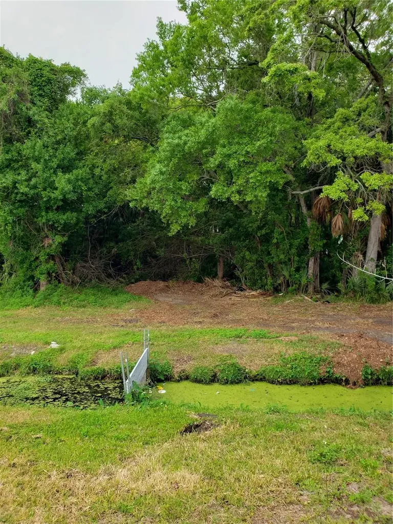 Grosse Avenue Tarpon Springs FL 34689