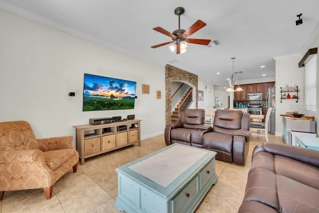 15721 Oakleaf Run Drive Lithia FL 33547