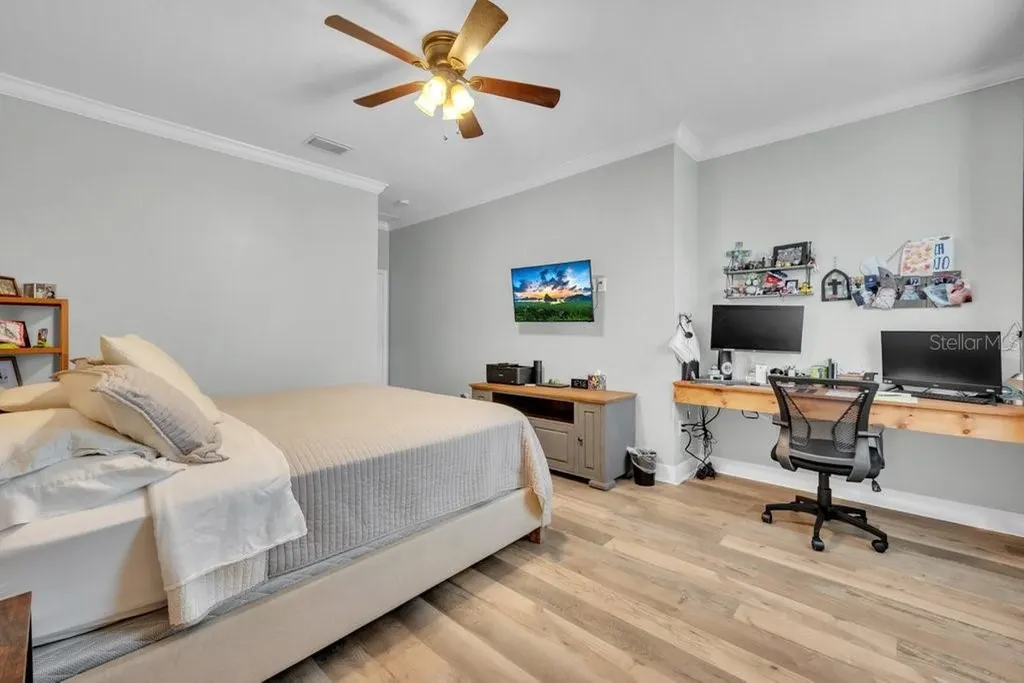 15721 Oakleaf Run Drive Lithia FL 33547