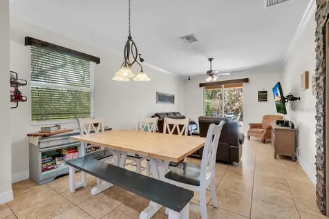 15721 Oakleaf Run Drive Lithia FL 33547