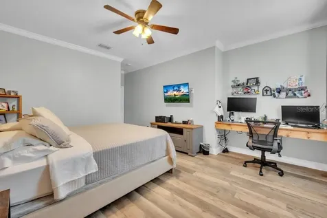 15721 Oakleaf Run Drive Lithia FL 33547