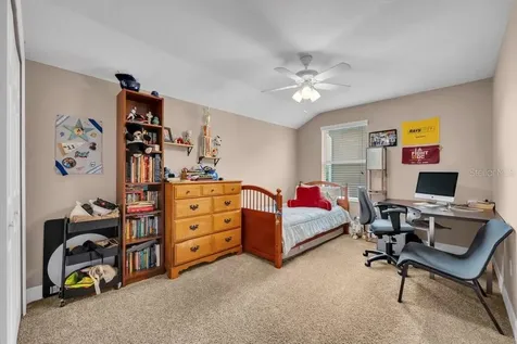 15721 Oakleaf Run Drive Lithia FL 33547