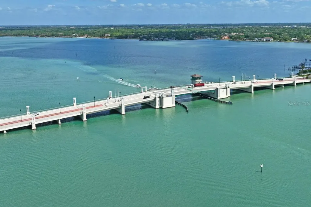 10355 Paradise Boulevard Treasure Island FL 33706