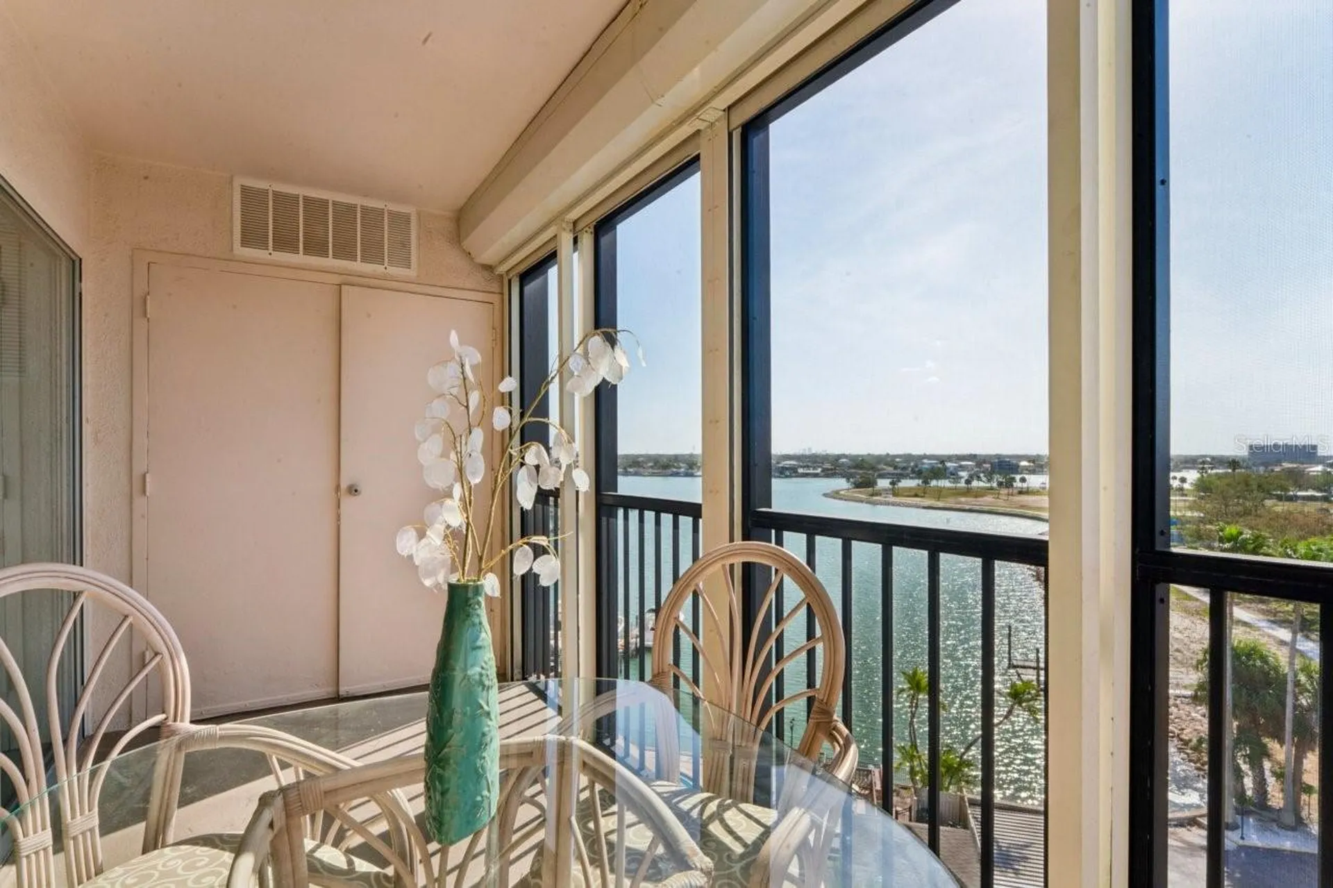 10355 Paradise Boulevard Treasure Island FL 33706
