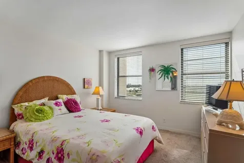 10355 Paradise Boulevard Treasure Island FL 33706
