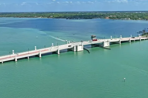 10355 Paradise Boulevard Treasure Island FL 33706