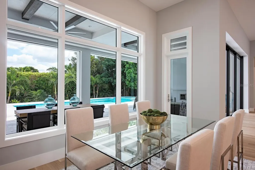 3307 W Van Buren Drive Tampa FL 33611
