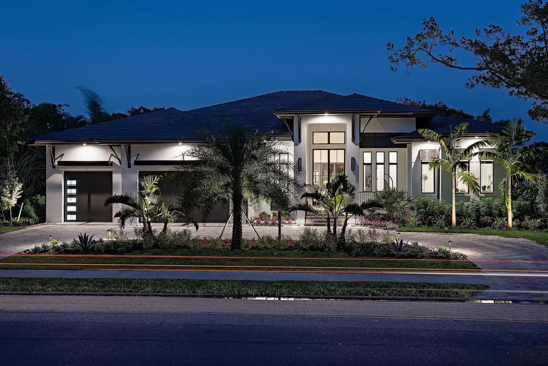 3307 W Van Buren Drive Tampa FL 33611