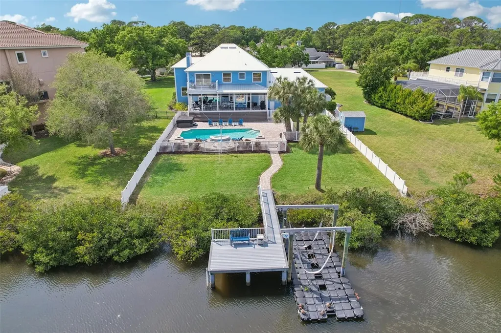 8107 Sierra Manor Lane Tampa FL 33635