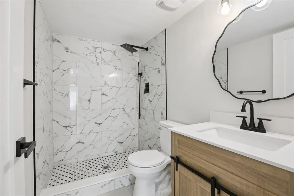 3232 Lake Pine Way E Tarpon Springs FL 34688