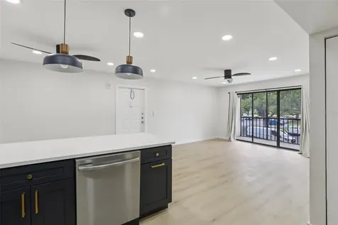 3232 Lake Pine Way E Tarpon Springs FL 34688