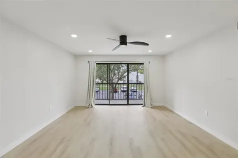 3232 Lake Pine Way E Tarpon Springs FL 34688