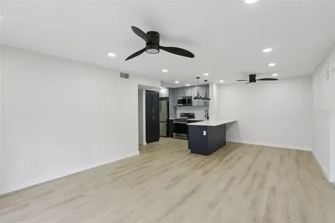 3232 Lake Pine Way E Tarpon Springs FL 34688