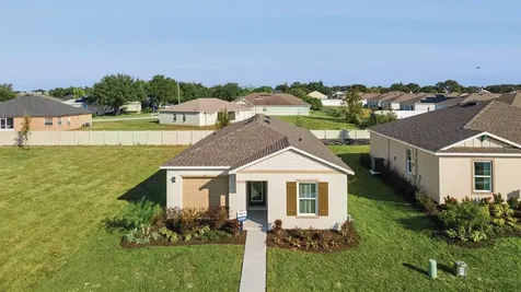 1115 Amber Waves Court Lake Wales FL 33859