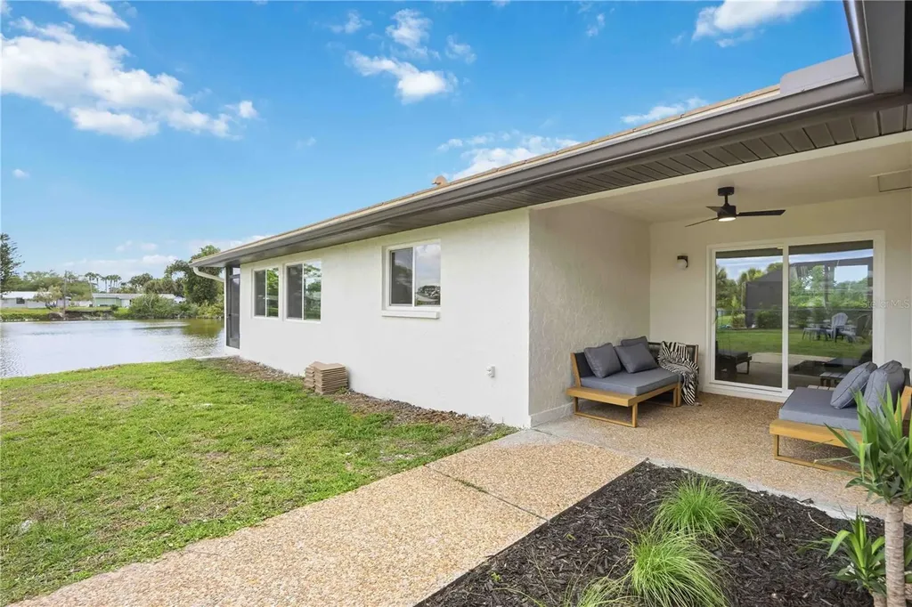 2273 Lakewood Drive Nokomis FL 34275