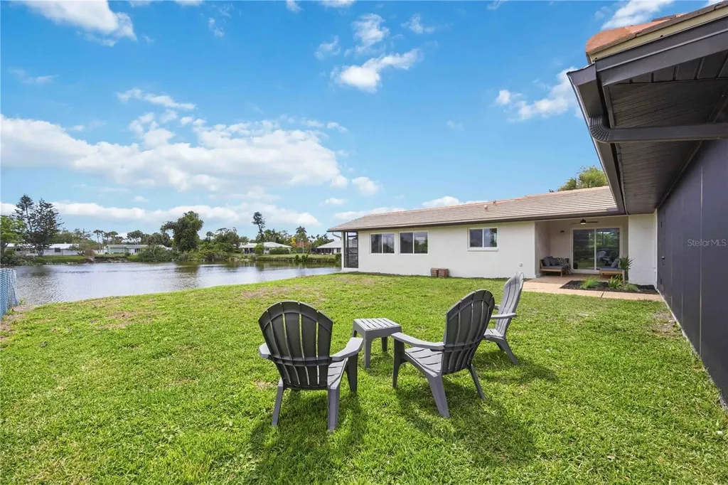2273 Lakewood Drive Nokomis FL 34275