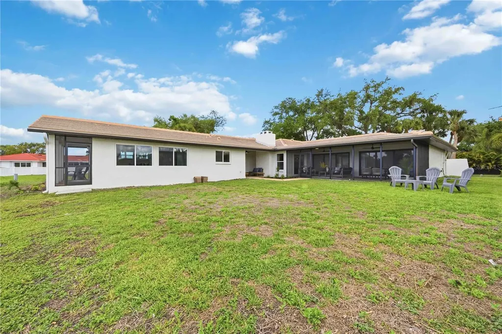 2273 Lakewood Drive Nokomis FL 34275