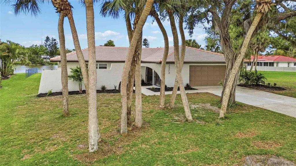 2273 Lakewood Drive Nokomis FL 34275