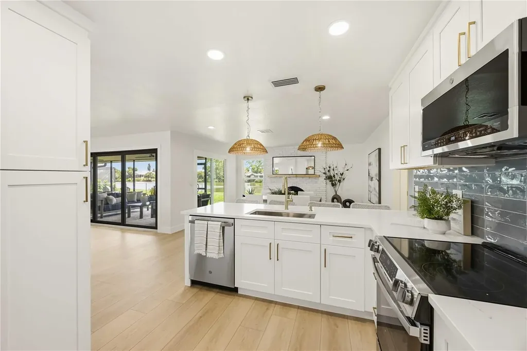 2273 Lakewood Drive Nokomis FL 34275