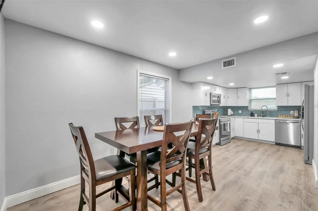 3720 3rd Avenue N St Petersburg FL 33713