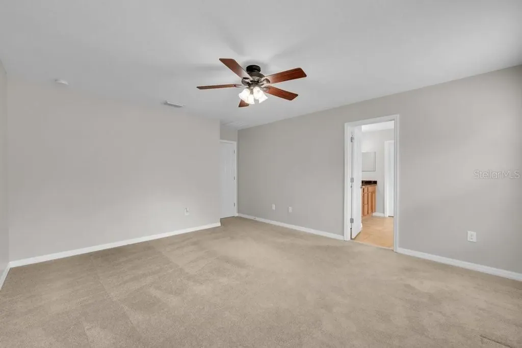 5204 Bannister Park Lane Lithia FL 33547
