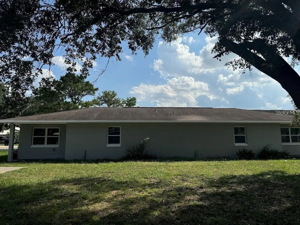 1916 Verano Drive Haines City FL 33844