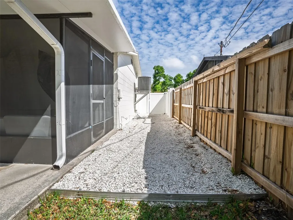 300 84th Avenue NE St Petersburg FL 33702