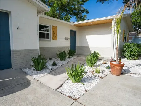300 84th Avenue NE St Petersburg FL 33702