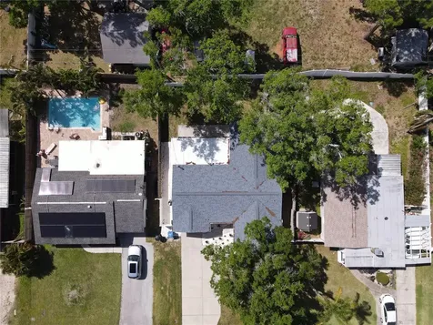 300 84th Avenue NE St Petersburg FL 33702